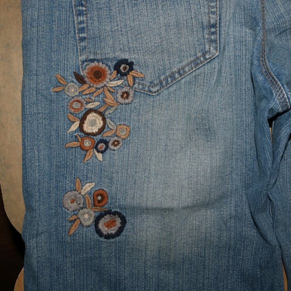 Fire Jeans ALICIA Cropped Flower EMBROIDERED 34x19 - Picture 7 of 8